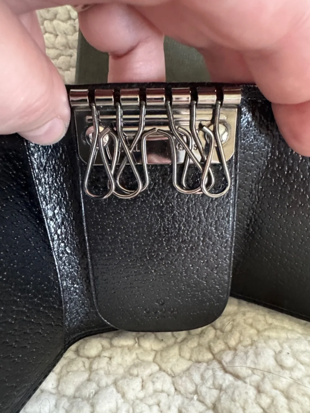 Gucci Black Pebble Leather Card & Key Holder with Signature Metal Trim - Picture 6 of 8